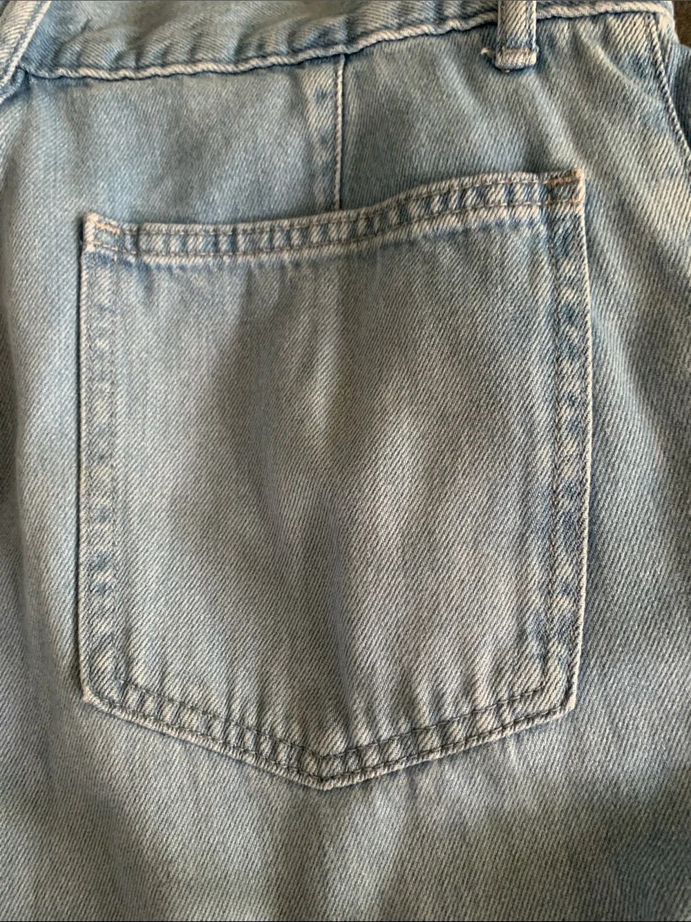 Uniqlo Light Blue Wide-Leg Jeans - Picture 13 of 14